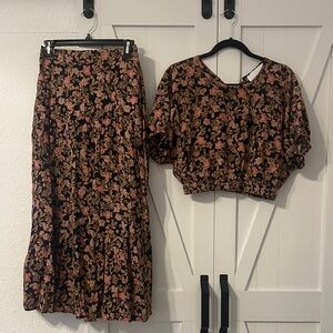 Chic Floral Women's Skirt Set